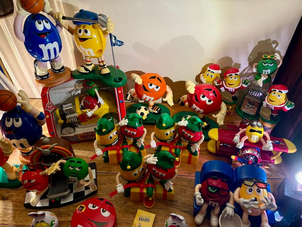 Figurines, distributeurs et boîtes M&M’s –Collection vintage, Collections, Marques & Objets publicitaires, Enlèvement, Comme neuf