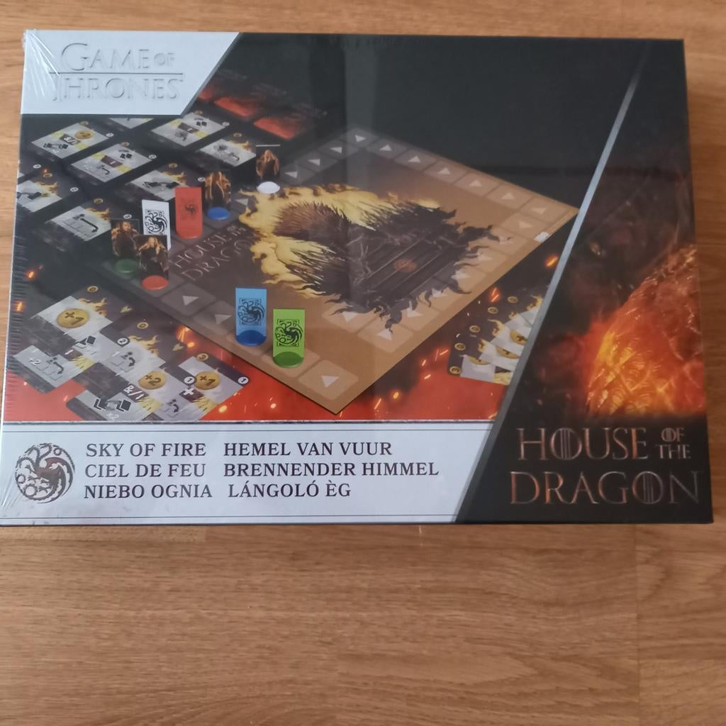 GAME OF THRONES >HEMEL VAN VUUR, Ophalen of Verzenden