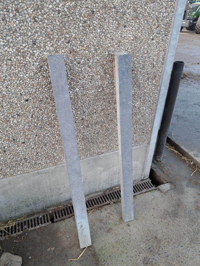 Broderie Bluestone, Moins de 25 cm, Moins de 25 cm, Utilisé, Autres types