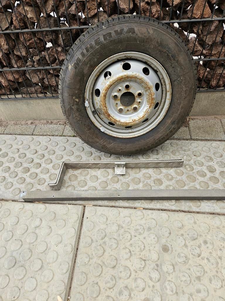 Fiat reservewiel steek 130x5, Ophalen, Gebruikt