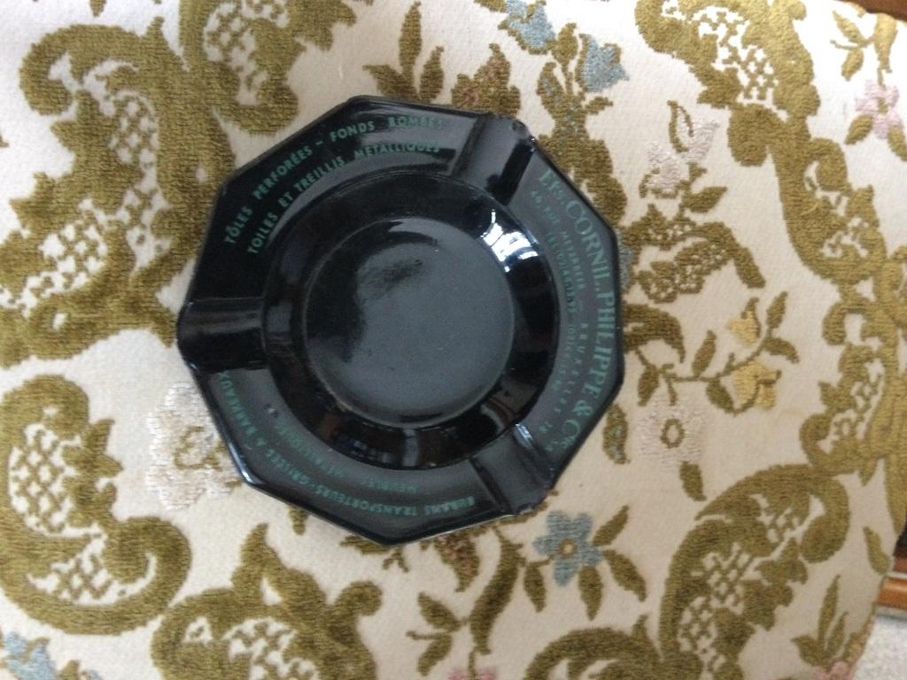 Ancien cendrier ETS CORNIL PHILIPPE, Enlèvement ou Envoi, Utilisé, Cendrier