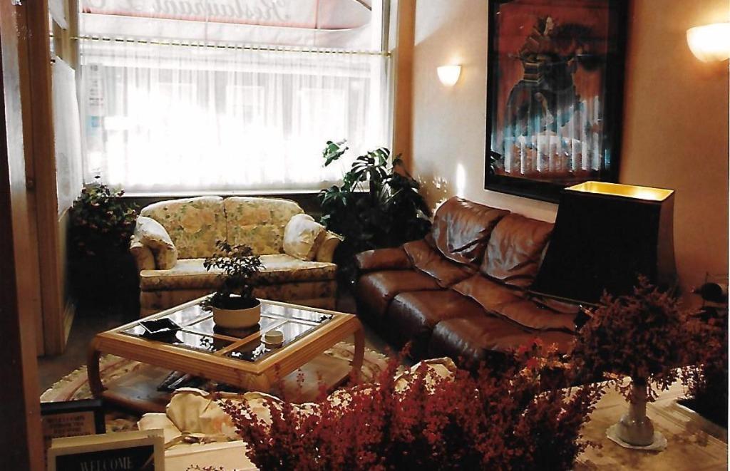 Table basse Salon & 2 bouts canapés en Hévéa vitres biseauté, Bois exotique Hevea, Moins de 50 cm, 50 à 100 cm, Enlèvement