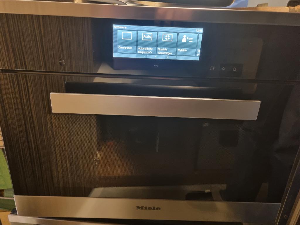 MIELE DGC 6800 COMBI STOOMOVEN PURELINE CATALOGUSPR €3800, Encastré, Enlèvement, 45 à 60 cm, Four