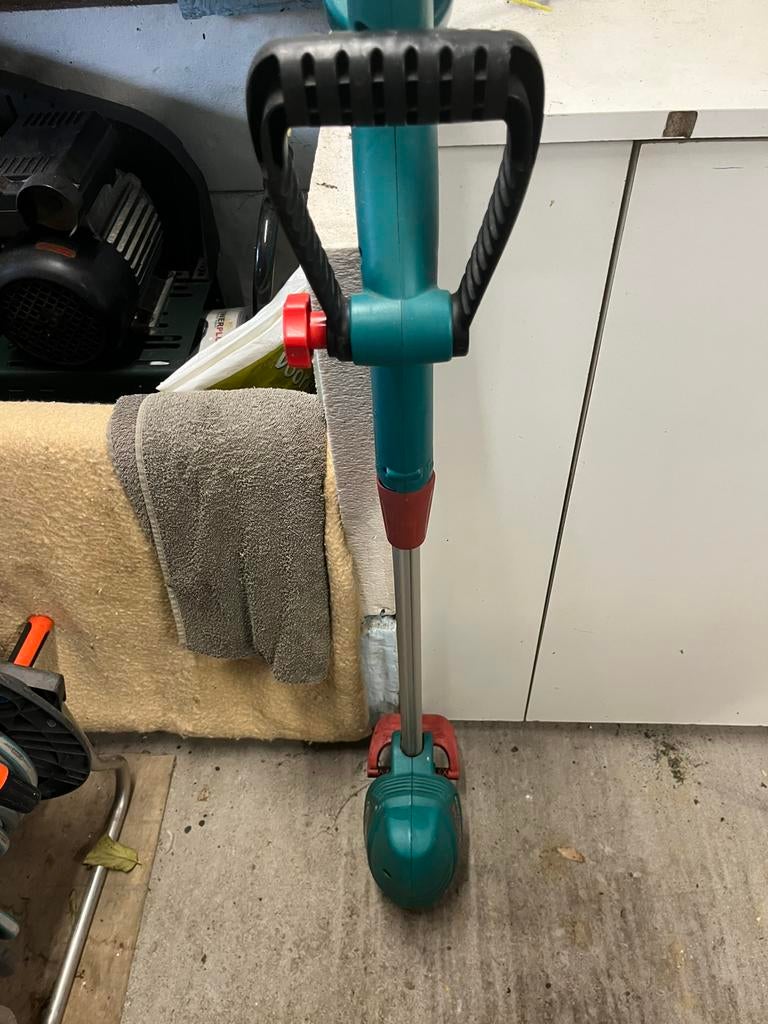 Bosch elektrische grastrimmer, Tuin en Terras, Ophalen, Gebruikt, 10 tot 30 cm, Bosch