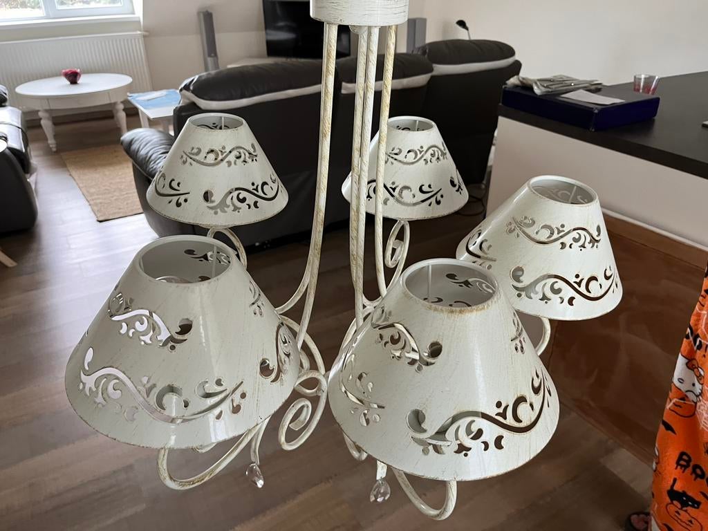 Lustre blanc, Ophalen, Zo goed als nieuw