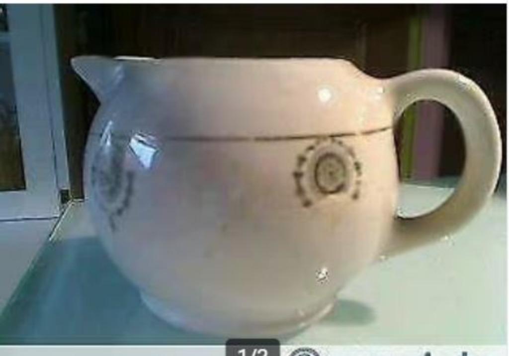 Ancien pot à lait en faïence, manufacture de Nimy, Antiquités & Art, Enlèvement ou Envoi