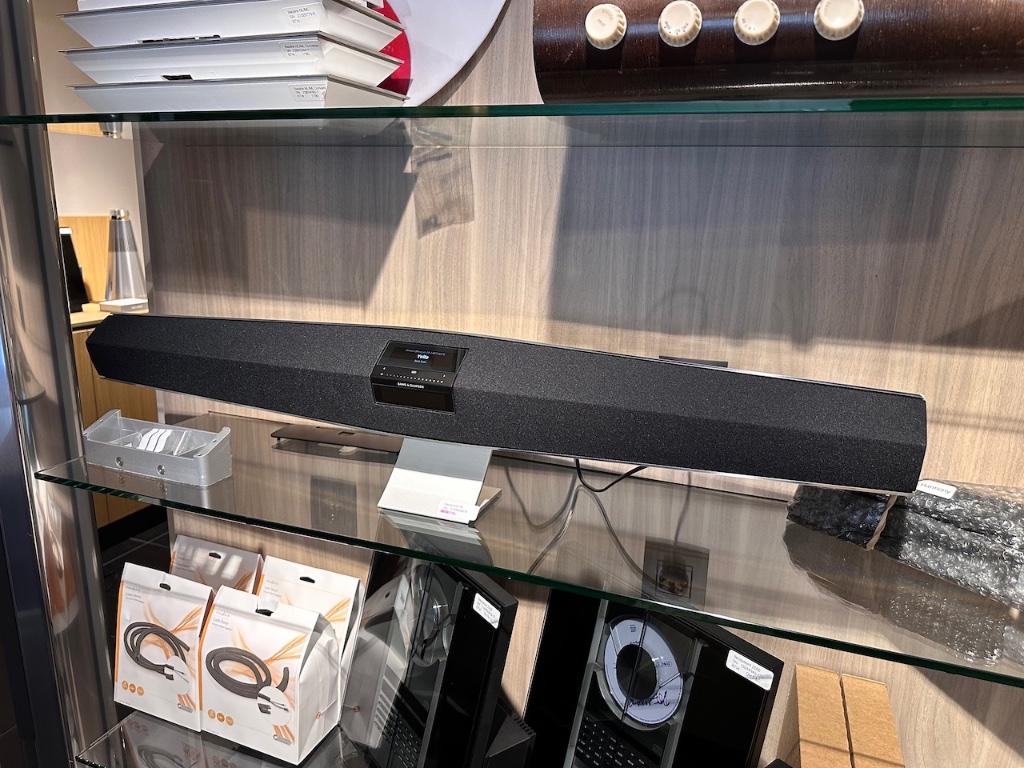 Bang & Olufsen Beosound 35 Multiroom speaker op stand B&O, Gebruikt, Info@bang-olufsen.dk, 60 tot 120 watt, Bang & Olufsen Alle 1 / DK-7600 Struer / Denmark