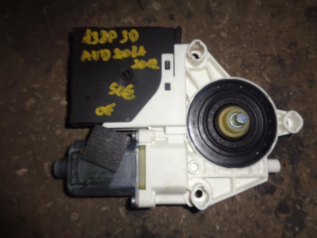 A vendre moteur leve-vitre avant droit Audi A3 8P 3portes, Ophalen, Gebruikt, Audi