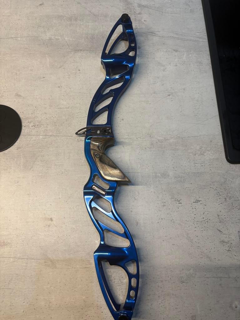 Hoyt faktor + formula X-tour, Ophalen, Gebruikt, Recurveboog