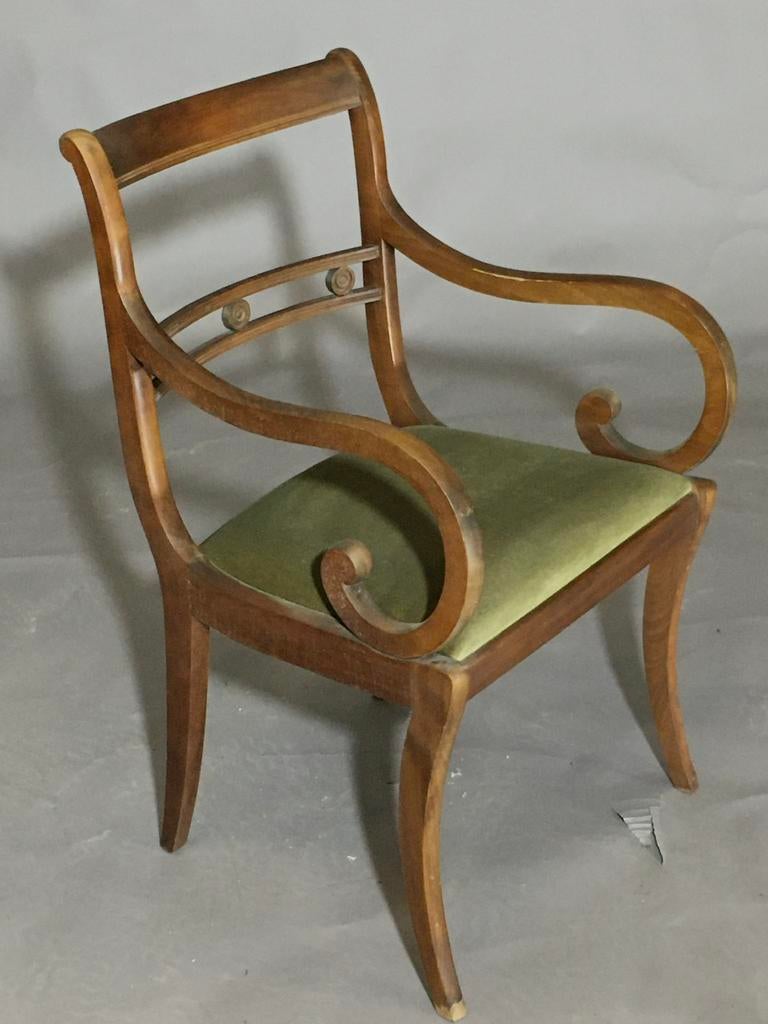 Chaise avec accoudoirs velours, Ophalen