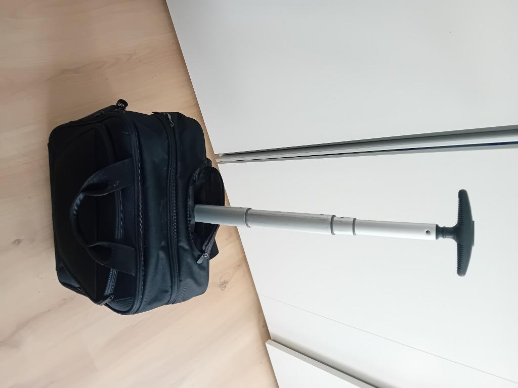 Trolley, Handtassen en Accessoires, Koffers, Ophalen, Zo goed als nieuw, Zacht kunststof, Wieltjes