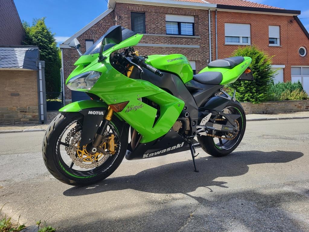KAWASAKI ZX10R, Plus de 35 kW, Super Sport, Particulier, 4 cylindres