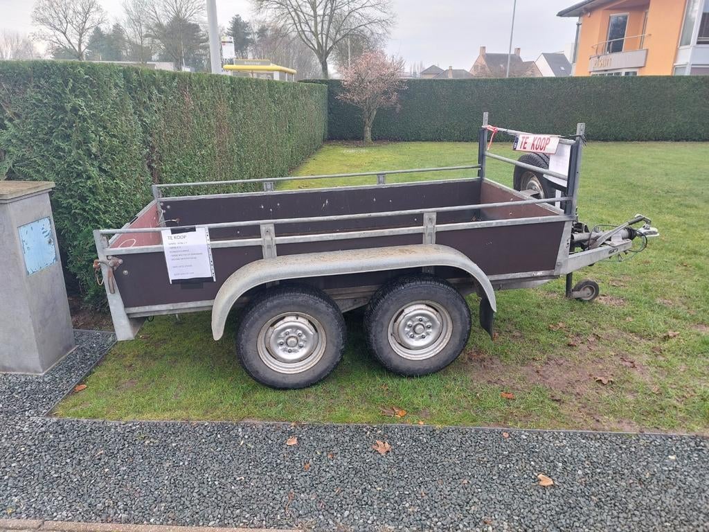 Saris freinés 2 g, Enlèvement