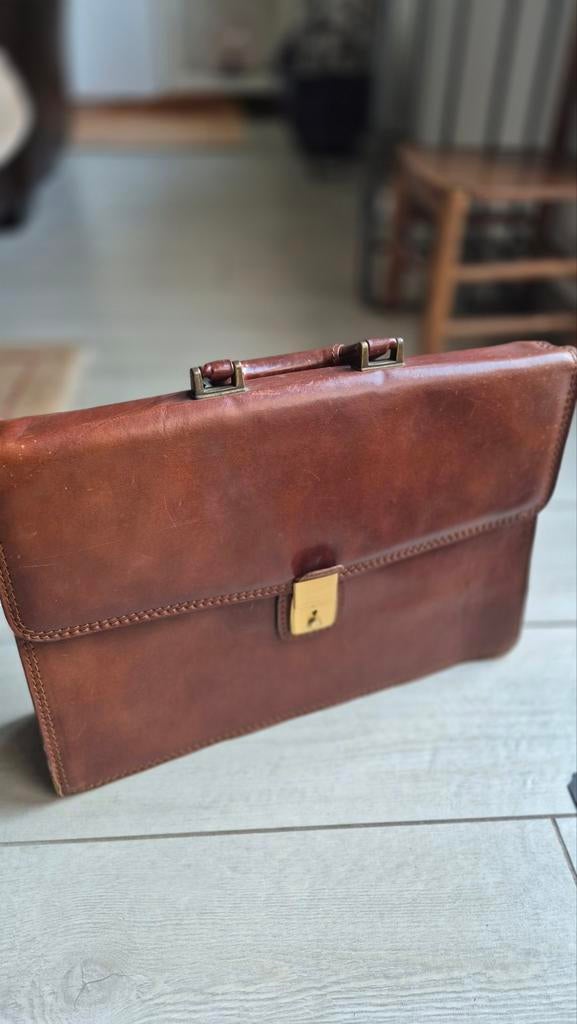 Une ancienne mallette en cuir "LM Italy", Bijoux, Sacs & Beauté, Sacs | Cartables, Cuir, 30 à 40 cm, 30 à 40 cm, Brun