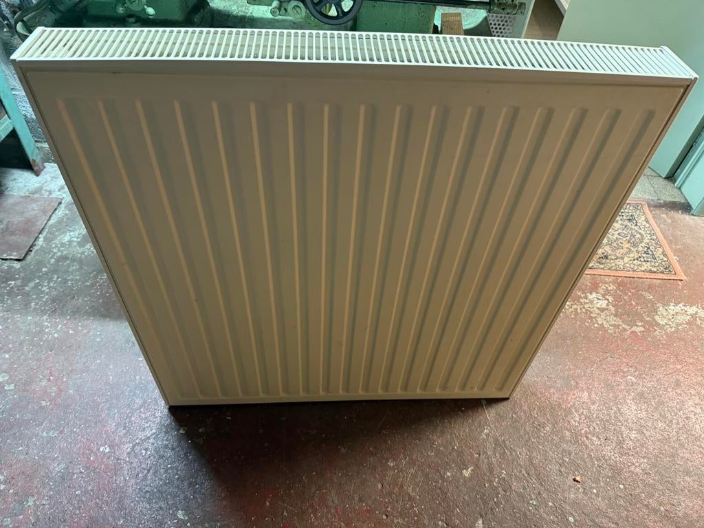 Radiator “Radson” afm. 900 x 900 x 100, Doe-het-zelf en Bouw, Ophalen, Hoog rendement (Hr), Radiator, Zo goed als nieuw