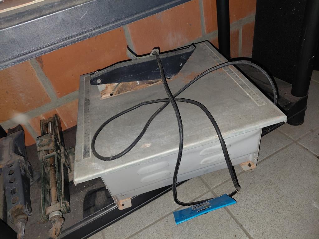 Coupe carrelage a eau, Ophalen, Gebruikt