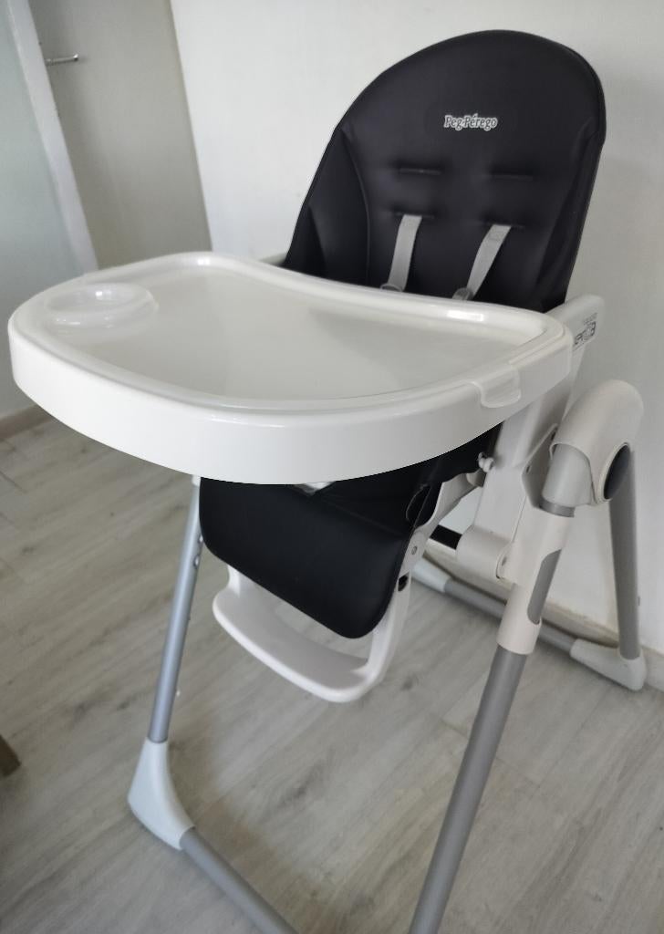 Peg Perego Evolution kinderstoel, Kinderen en Baby's, Kinderstoelen, Zo goed als nieuw, Meegroeistoel, Aanschuifbaar, Afneembaar eetblad