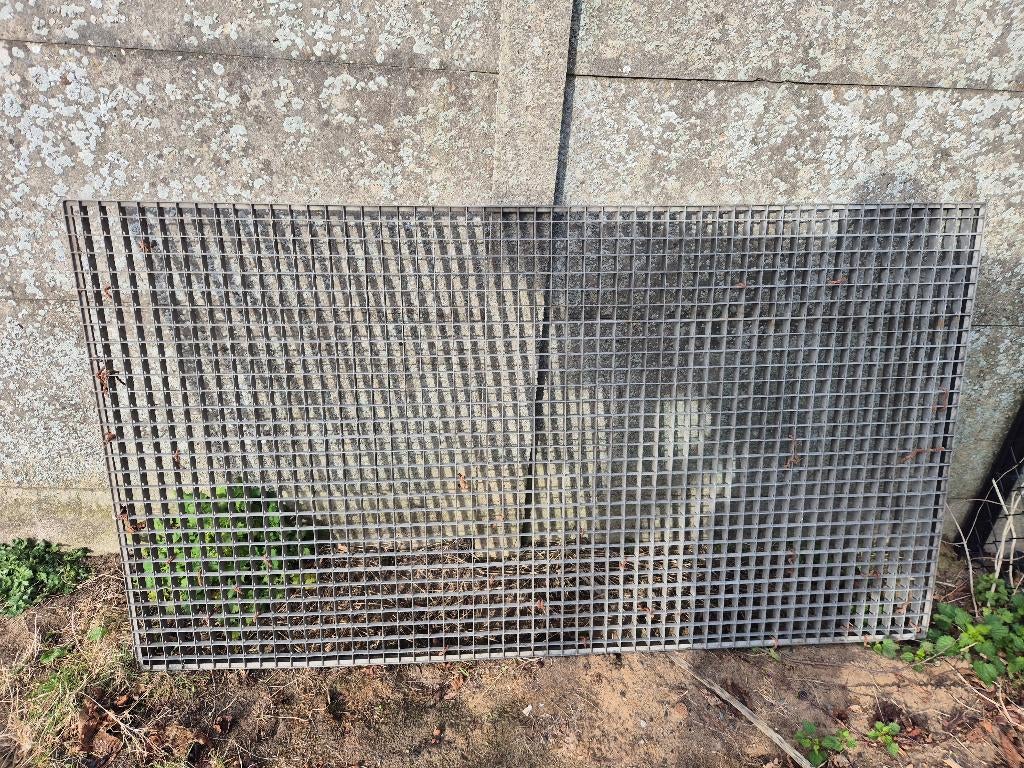 Gegalvaniseerde rooster, Ophalen, Zo goed als nieuw