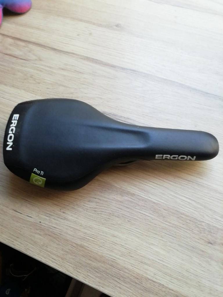 Ergon mtb zadel, Fietsen en Brommers, Ophalen, Zadel