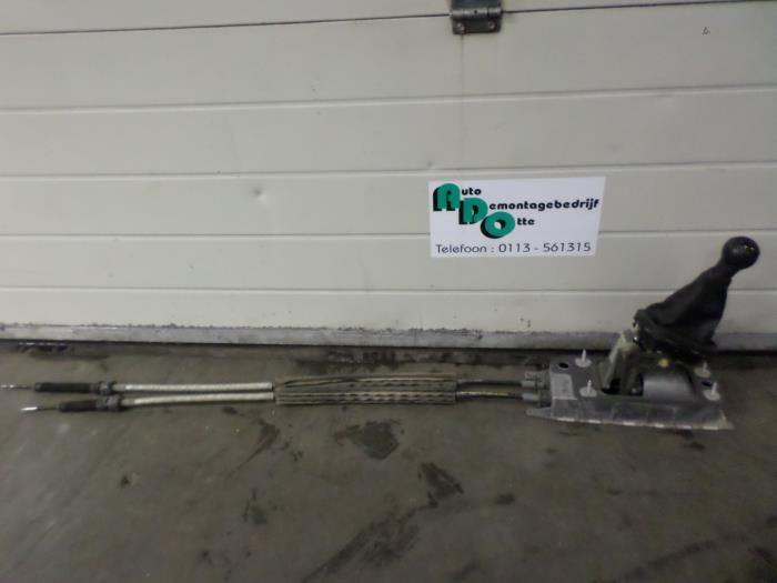 Versnellingspook van een Volkswagen Caddy (Caddy 04-), Gebruikt, -, Volkswagen, -