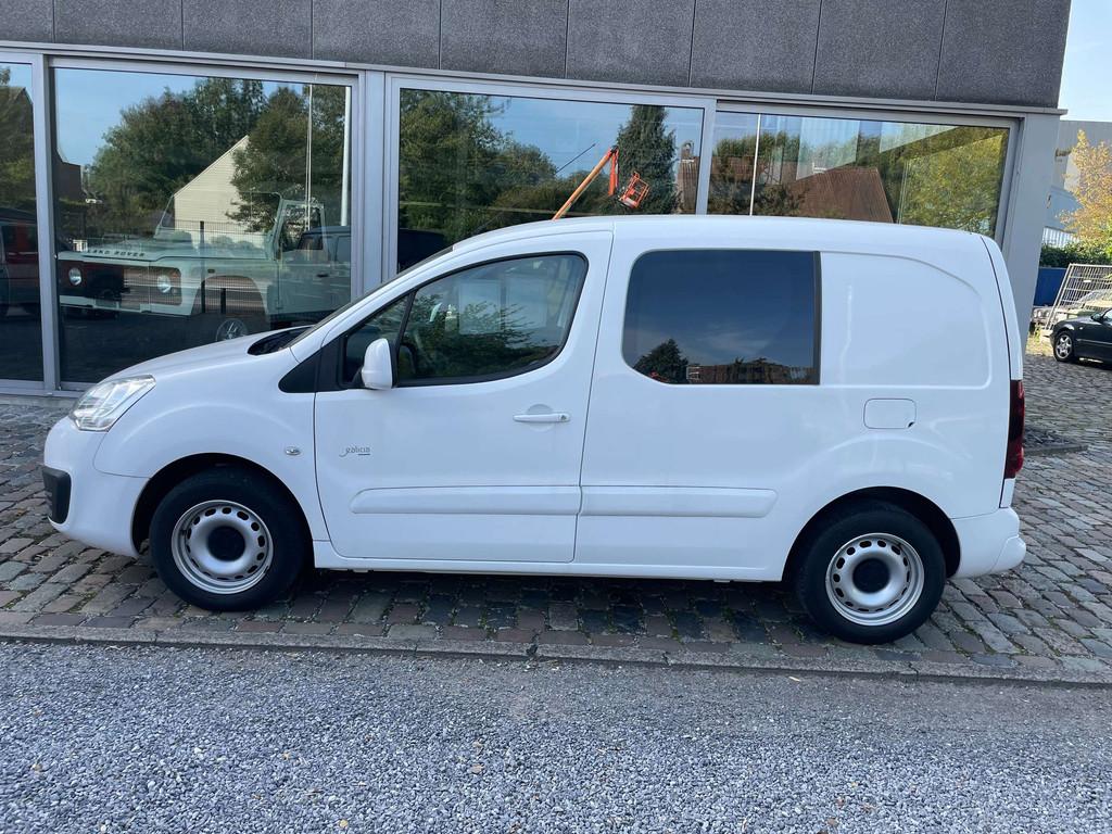 Peugeot Partner 1.6Hdi (bj 2017), Auto's, Voorwielaandrijving, https://public.car-pass.be/vhr/0b4323e7-56a7-441f-a2ac-e41f888c90a5
