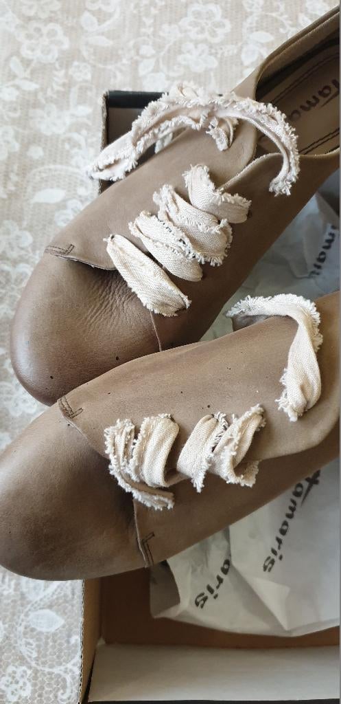 Article NEUF : Derbies cuir souple Tamaris - Pointure 37, Vêtements | Femmes, Chaussures, Gris, Enlèvement ou Envoi, Chaussures basses