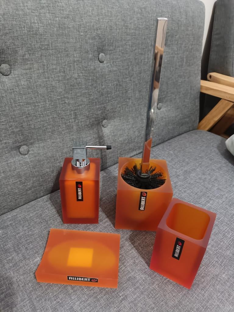 Badkamerset Allibert, Ophalen