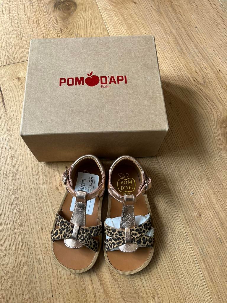 Pom d’api neuf sandale 23, Enlèvement ou Envoi, Comme neuf