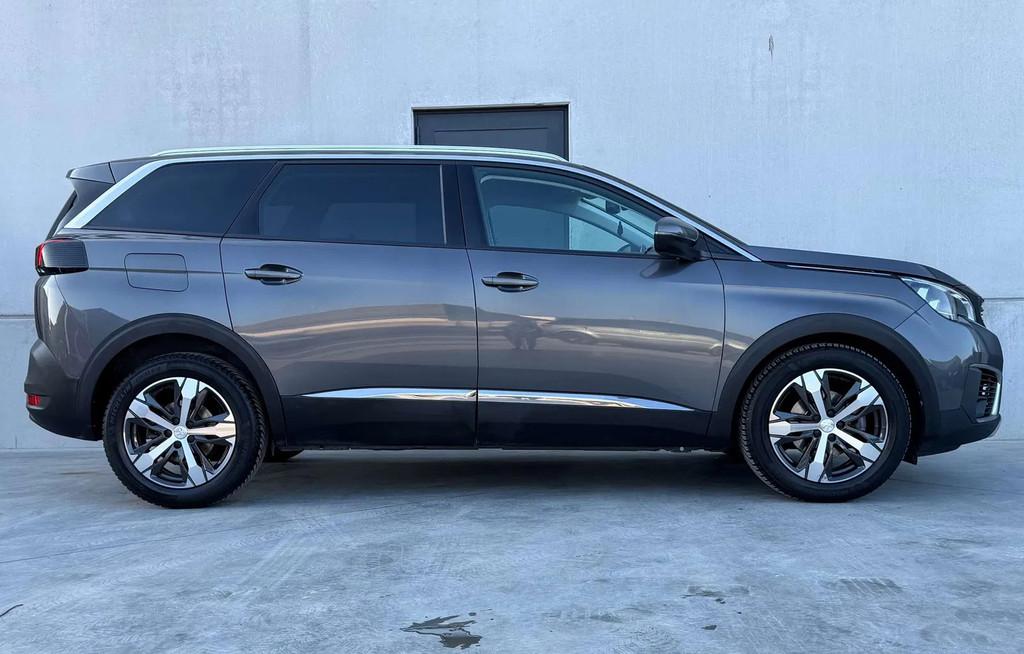 Peugeot 5008 7-Zitplaatsen*360° Camera*Carplay*Cruise contr, Auto's, Gebruikt, 1199 cc, 7 zetels, Leder