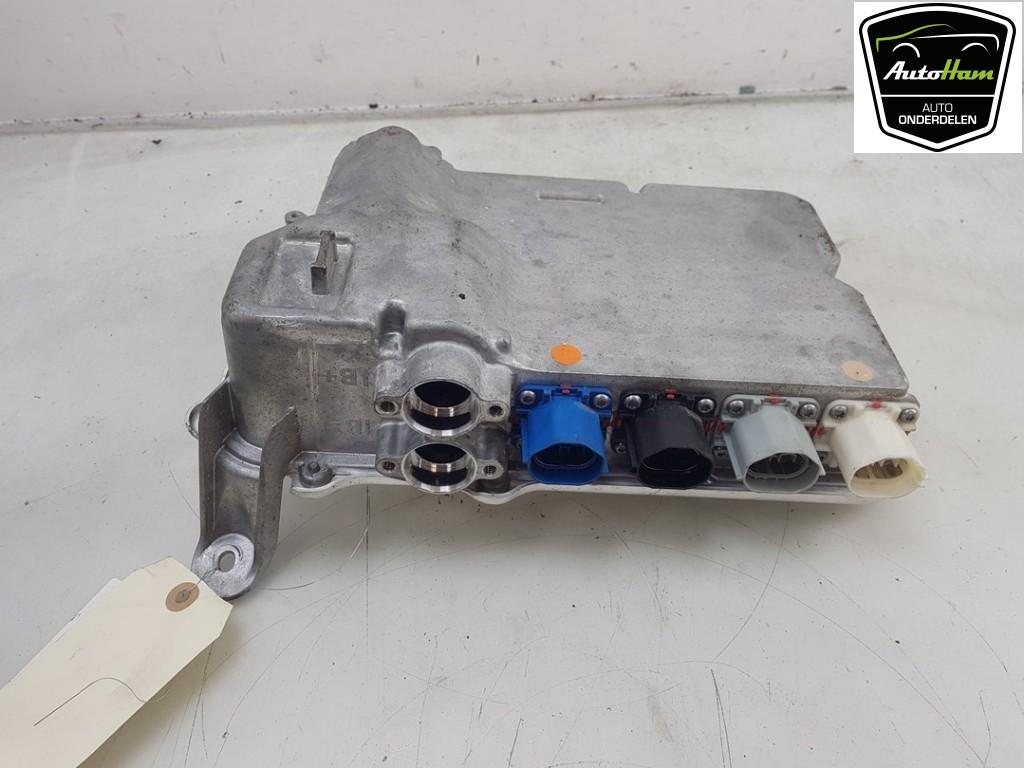 REGULATEUR DE TENSION Tesla Model S (|105989100F|), Germany_Sales@tesla.com, Utilisé, Autres marques automobiles, Ludwig-Prandtl-Straße 27 - 29
12526  Berlin, DE