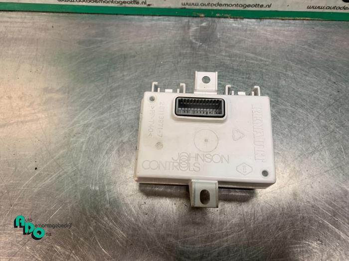 Module navigation d'un Renault Clio (Clio 3 06-), Autos : Pièces & Accessoires, Électronique & Câbles, Renault, Utilisé, 3 mois de garantie