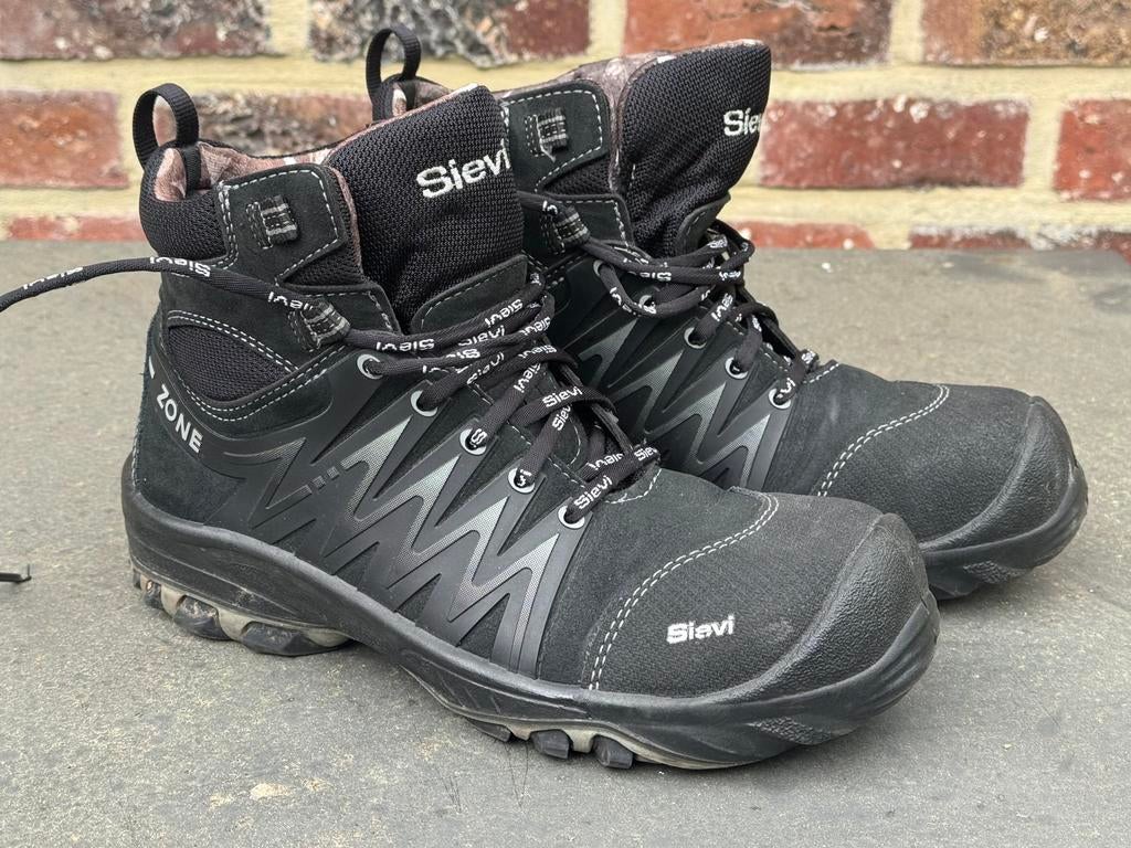 Hoge metaalvrije veiligheidsschoenen zone 2 + S3 maat 39, Doe-het-zelf en Bouw, Veiligheidskleding, Zo goed als nieuw, Ophalen