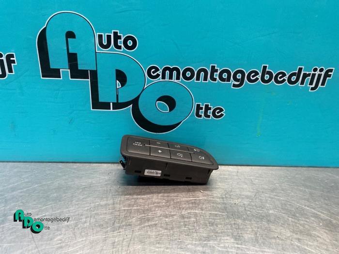 Commutateur feu antibrouillard d'un Fiat Punto Grande (Punto, Autos : Pièces & Accessoires, Tableau de bord & Interrupteurs, -