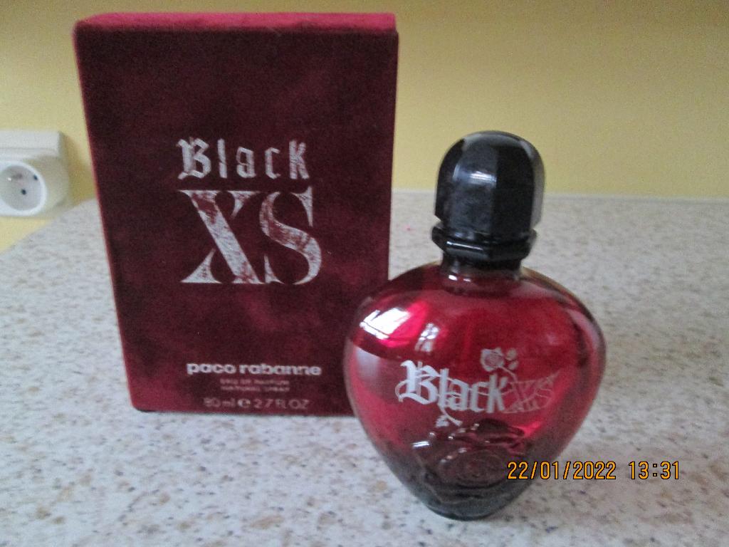 Parfum « BLACK XS » bouteille vide et boîte en velours, Collections, Enlèvement, Utilisé, Bouteille de parfum