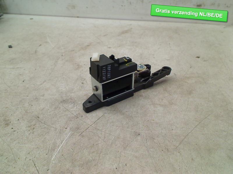 COMPARTIMENT A GANTS motor BMW X6 (E71 / E72) (70P1367), Autos : Pièces & Accessoires, Tableau de bord & Interrupteurs, BMW, Utilisé