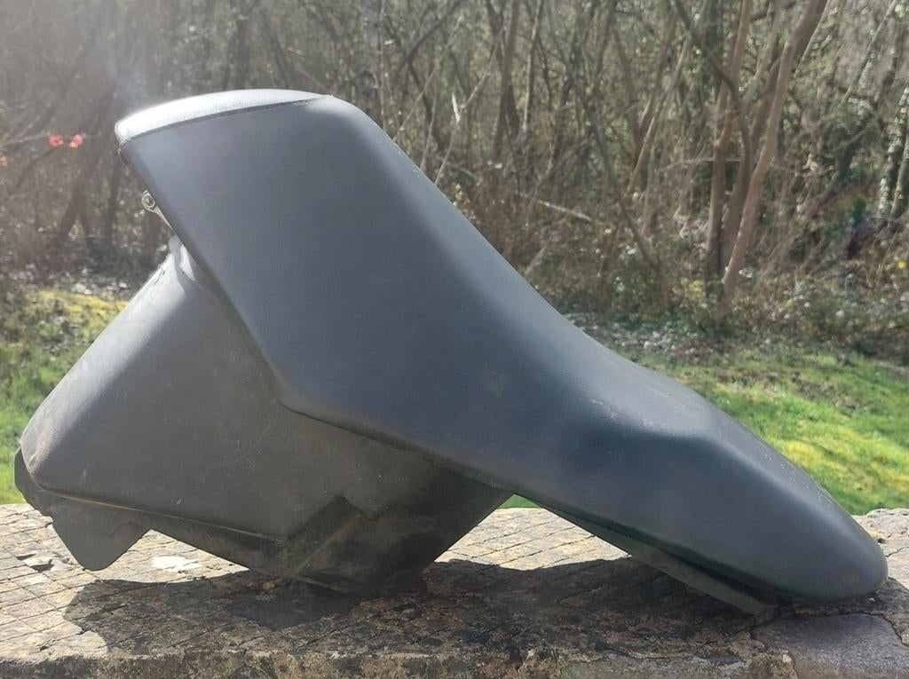 Stoel + kofferbak Peugeot Vivacity 1, Ophalen of Verzenden, Gebruikt, Zadel, Peugeot