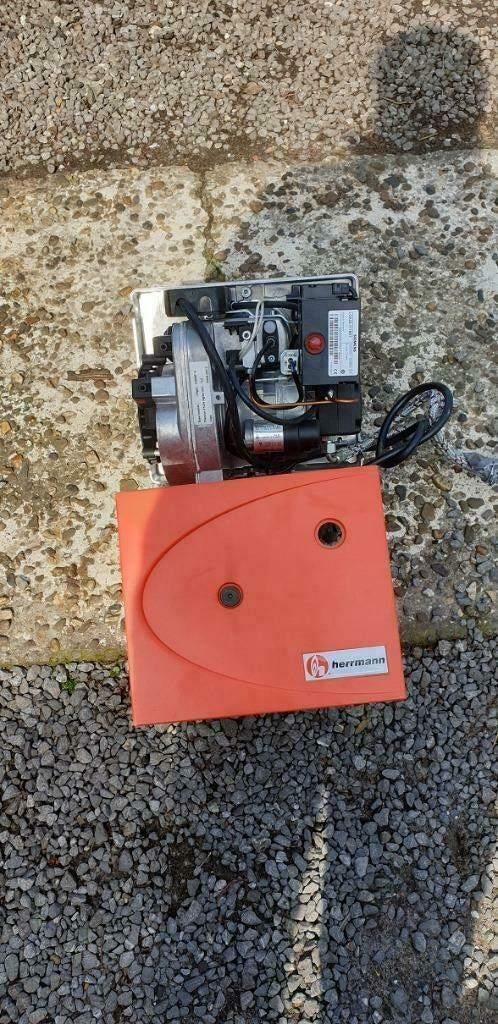 mazoutbrander defect of versleten??, Bricolage & Construction, Enlèvement, Utilisé