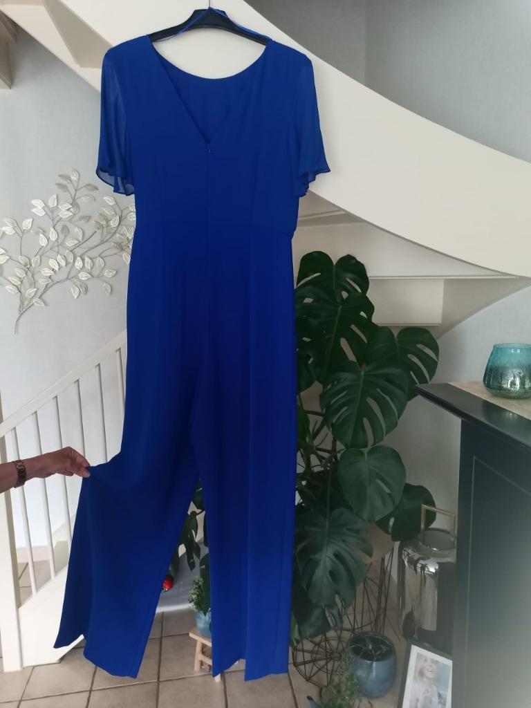 Prachtige jumpsuit, Kleding | Dames, Jumpsuits, Nieuw, Maat 38/40 (M), Blauw, Ophalen of Verzenden