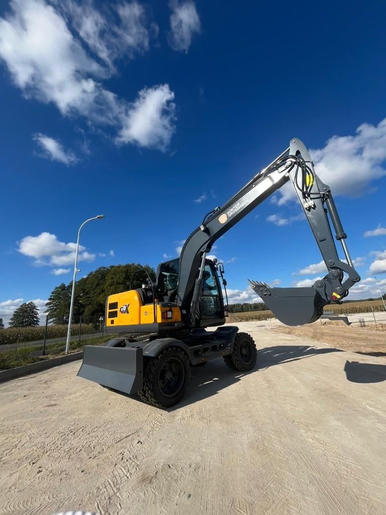 Excavatrice sur pneus G70X, Articles professionnels, Enlèvement ou Envoi