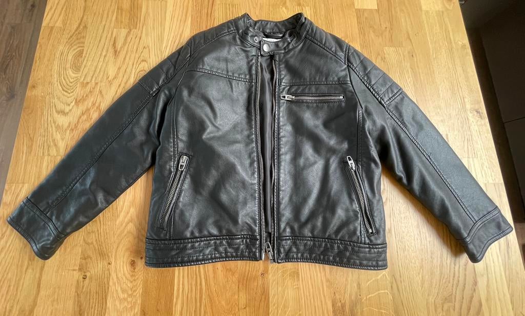 Perfecto noir Zara t.128, Comme neuf, Zara, Garçon, Pull ou Veste