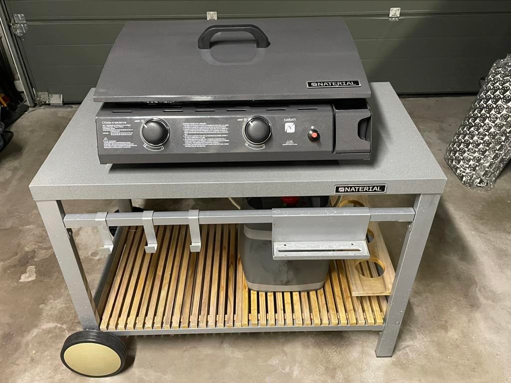 Materiaal Plancha + Naterial serveerplank, Ophalen, Gebruikt, Gas