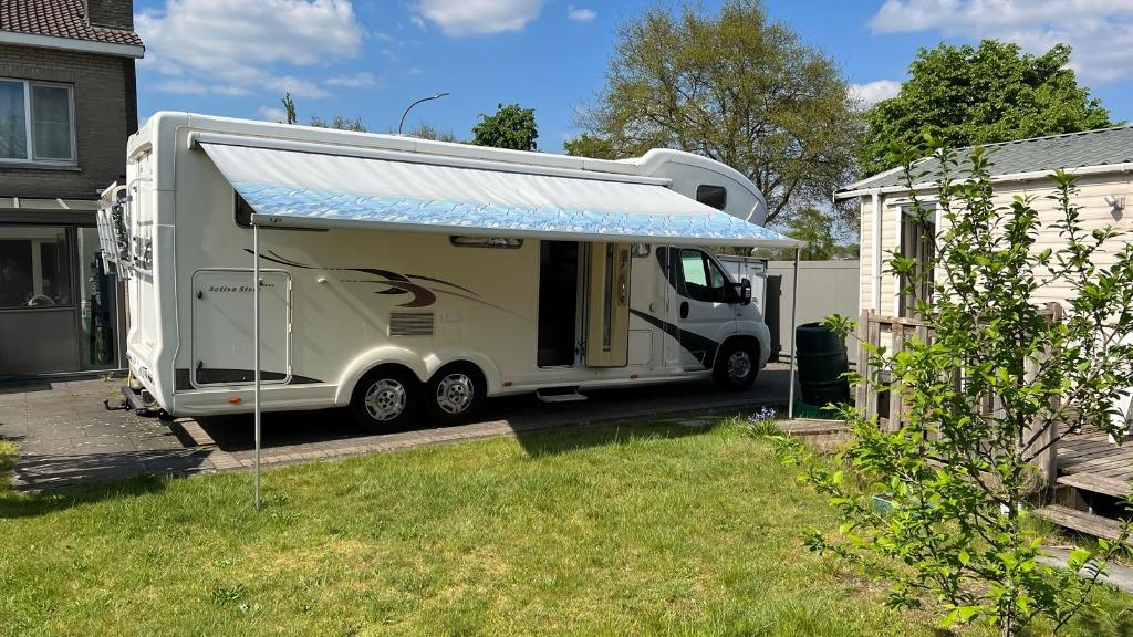 Mobilhome - Euramobil - Activa Style 770 EB - alkoof, Caravanes & Camping, Camping-cars, 8 mètres et plus, Toilette à cassette