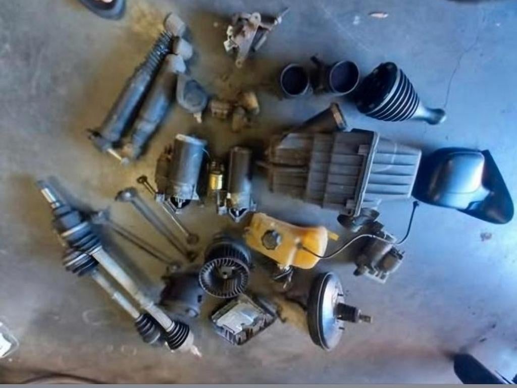 Berlingo 1.9d en C3 1.4 hdi onderdelen, Enlèvement