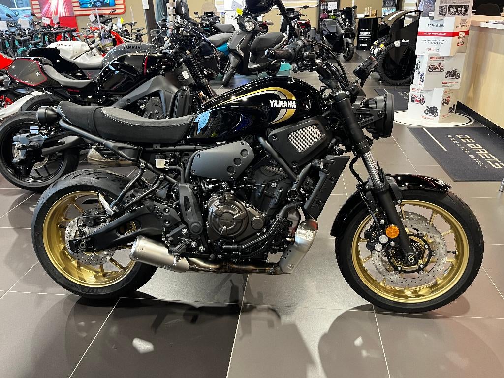 Yamaha XSR700 - foto 2