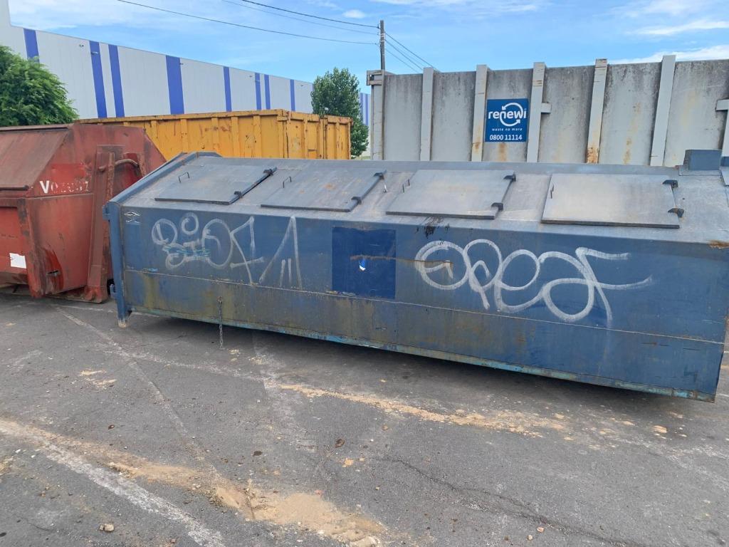 Portique de conteneur fermé 12M3 et bras à crochet, Enlèvement ou Envoi, Utilisé