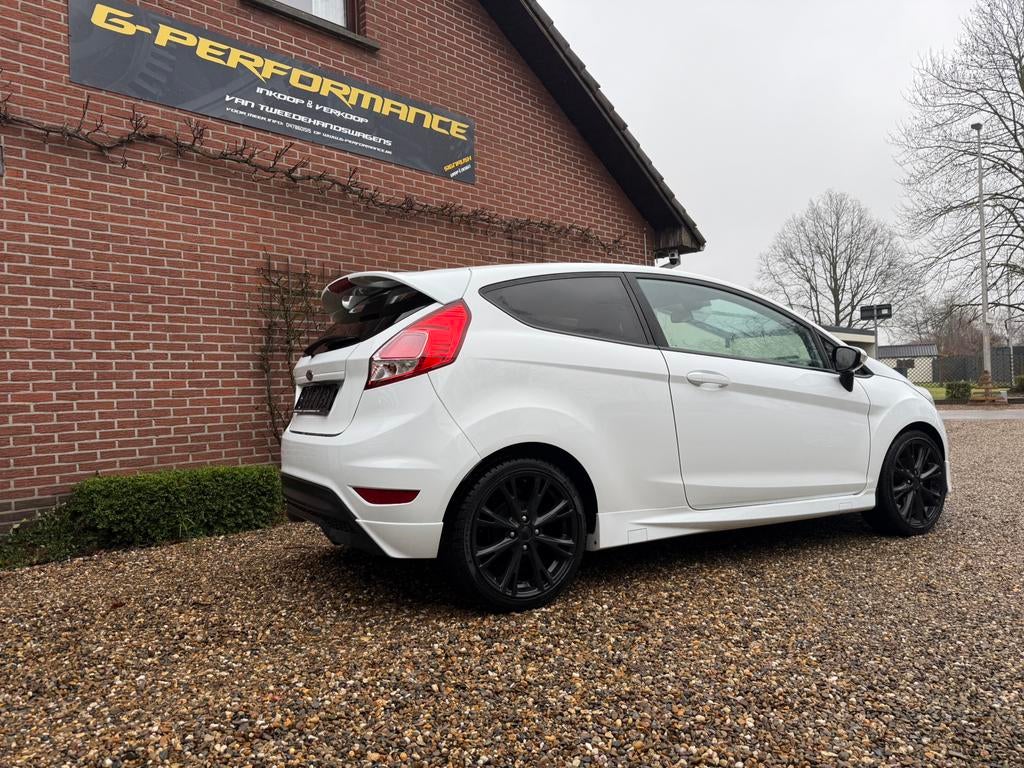 Ford fiesta st-line gekeurd voor verkoop, Auto's, Voorwielaandrijving, Euro 5, Stof, Wit