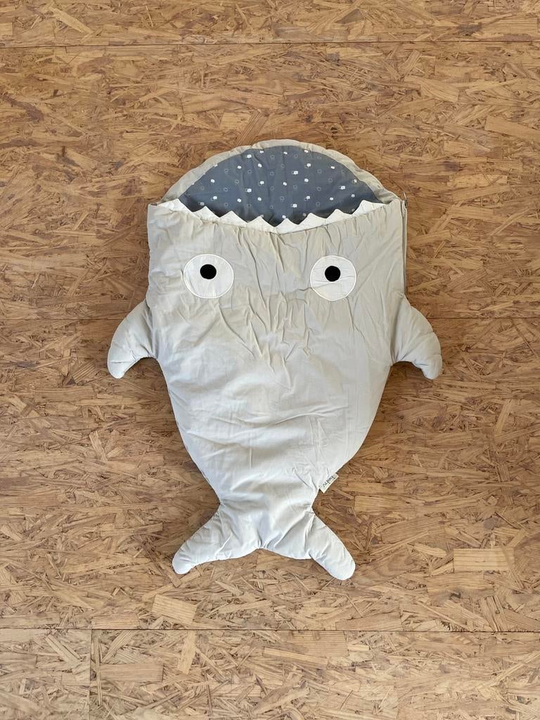 Sac de couchage pour bébé et chancelière en forme de requin, Enfants & Bébés, Enlèvement ou Envoi, Utilisé, Moins de 70 cm, Sac de couchage