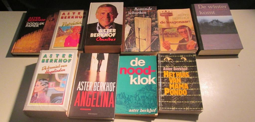 10 Prima Romans van Aster Berkhof, Boeken, Ophalen of Verzenden, Zo goed als nieuw
