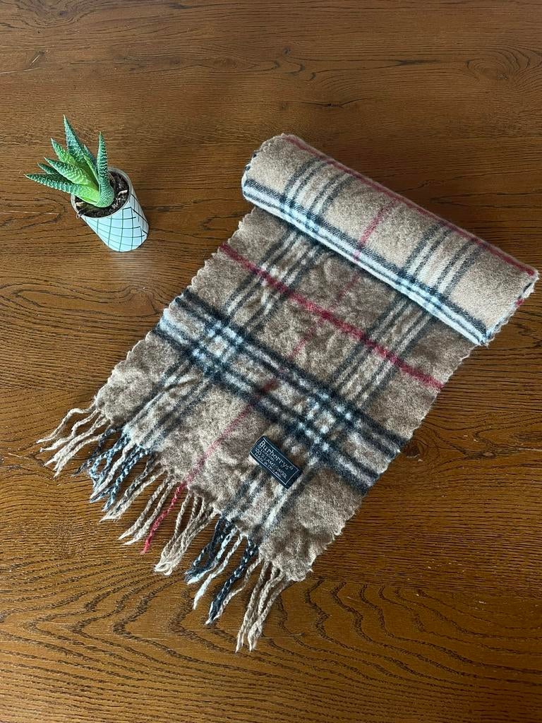 Burberry sjaal, Kleding | Dames, Burberry, Ophalen of Verzenden, Zo goed als nieuw, Sjaal