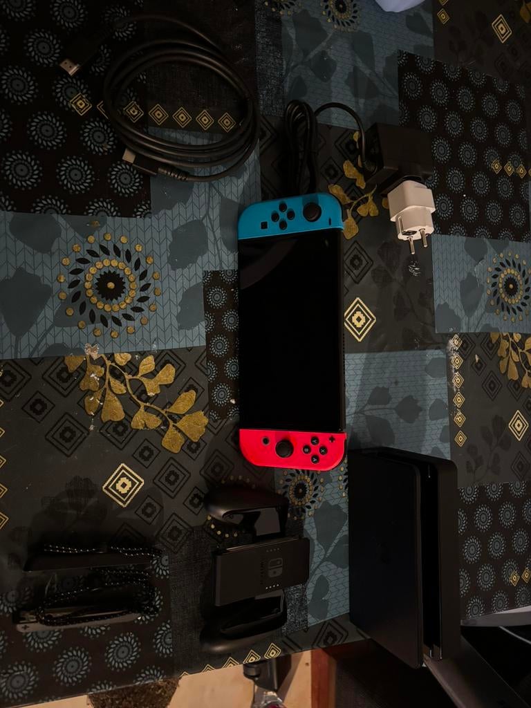 Switch Oled, Enlèvement ou Envoi, Comme neuf, Switch OLED